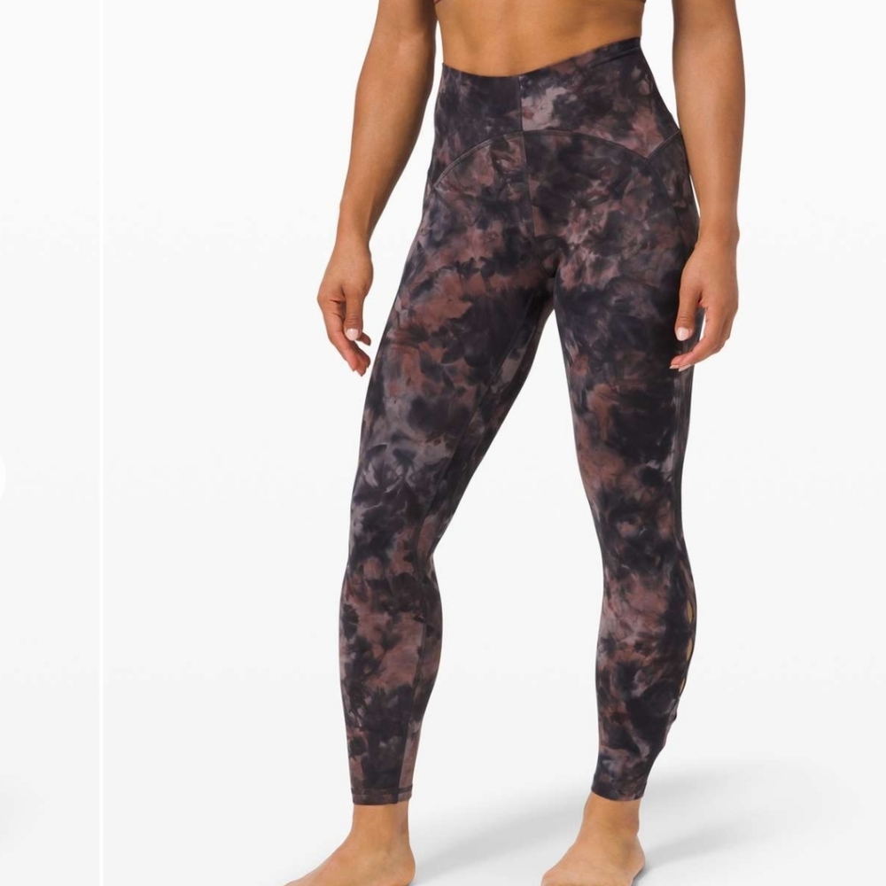 Lululemon Unlimit High-Rise Tight 25" *Key…